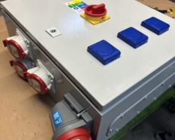 Elektrický rozvádzač na mieru